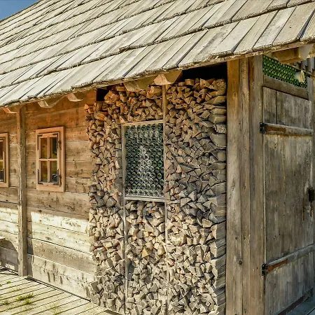 Chalet Chalet Boxenstopp Motorsportfans Lederwinkel